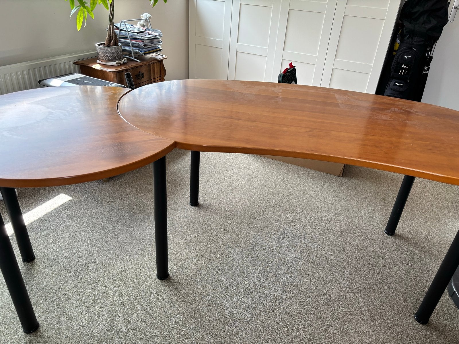 Bureau met houten blad en metalen poten, Ophalen, Gebruikt, 50 tot 100 cm, 150 tot 200 cm
