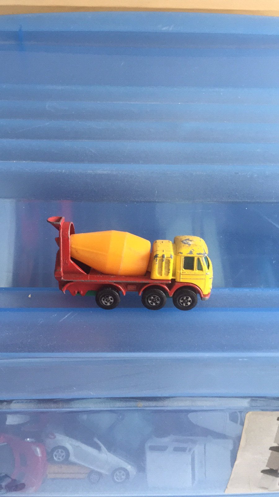 Cement vrachtwagen uit Engeland matchbox, Ophalen, Zo goed als nieuw