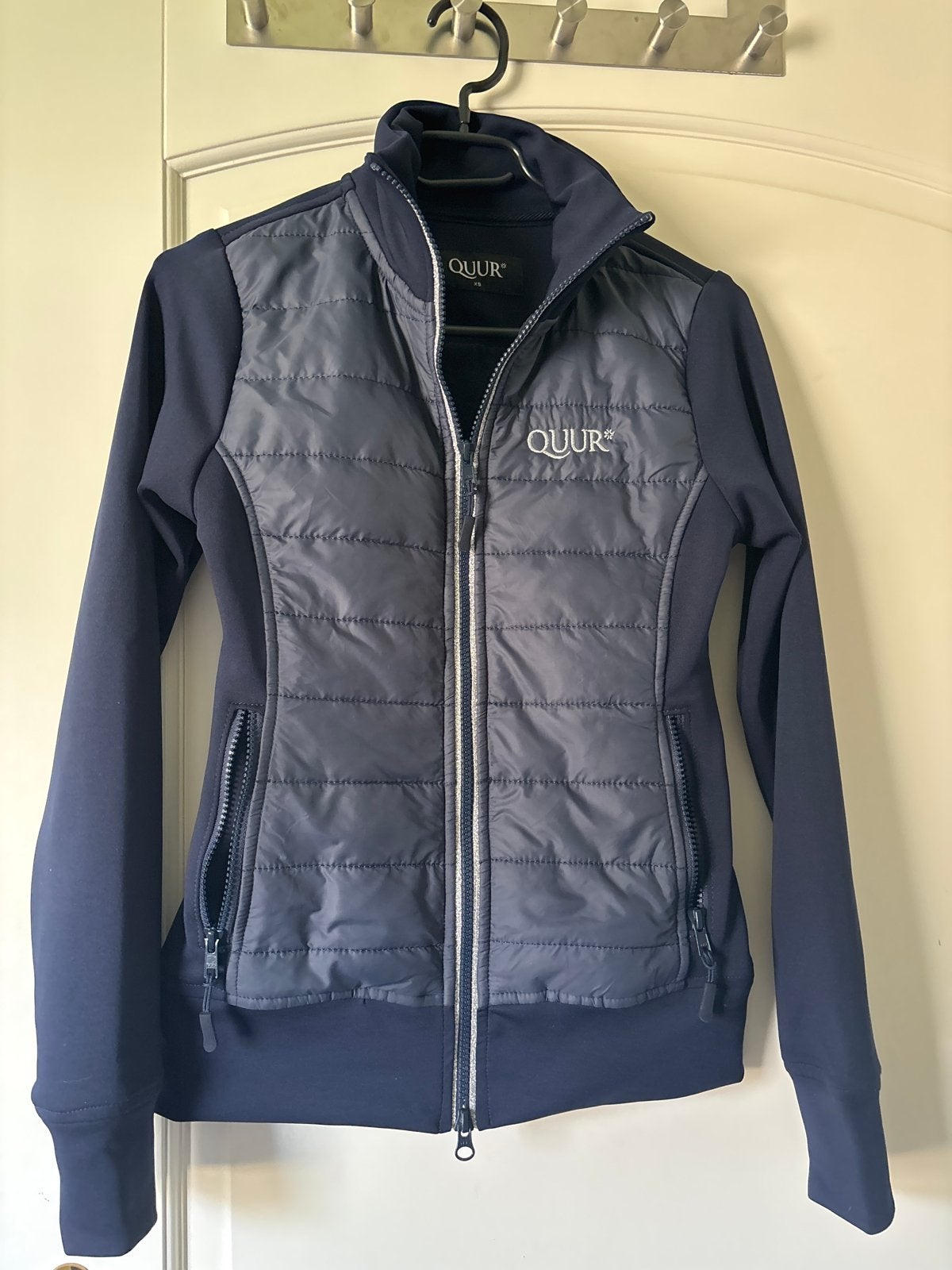 QUUR gewatteerd vest/jasje - Maat XS, Dieren en Toebehoren, Ophalen of Verzenden, Zo goed als nieuw