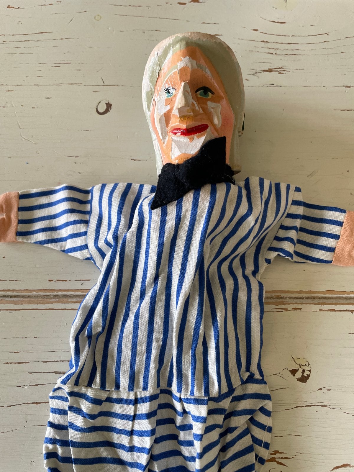 Vintage handpop met gestreept matrozenpakje, Kinderen en Baby's, Speelgoed | Poppen, Ophalen of Verzenden, Gebruikt, Overige typen