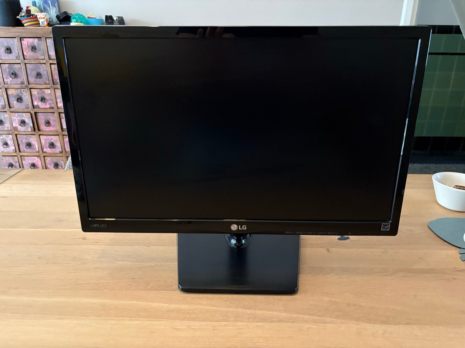LG 22MP47D-P 22 inch Full HD IPS Monitor, Ophalen, Gebruikt, IPS, Kantelbaar