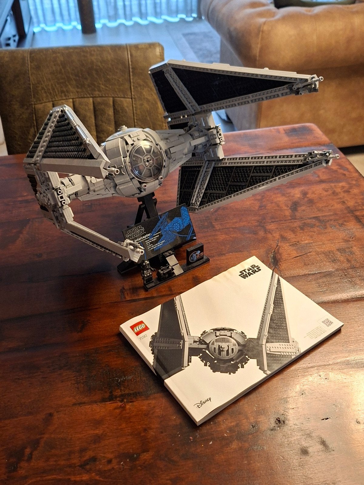 LEGO Star Wars TIE Interceptor (75382) UCS, Ophalen of Verzenden, Zo goed als nieuw, Overige merken