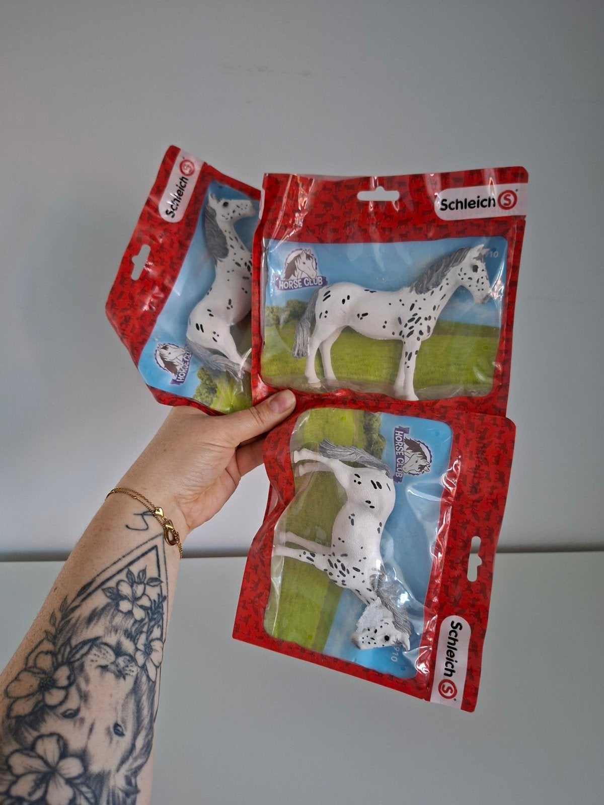 13910 Schleich Knabstrupper merrie paard 
3 stuks, Ophalen of Verzenden, Nieuw
