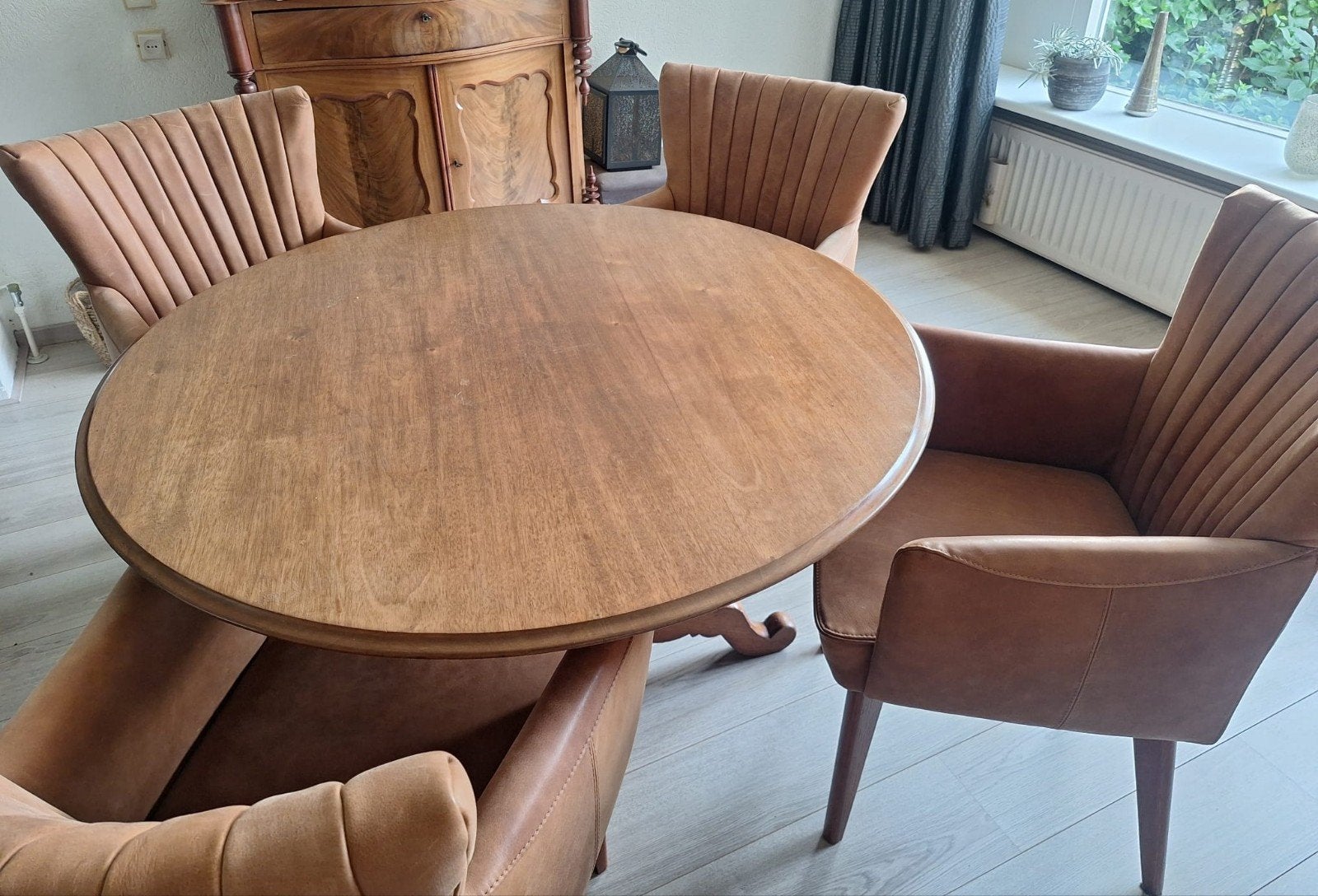 Prachtige houten kolomtafel met gedraaide poot, Antiek en Kunst, Ophalen of Verzenden