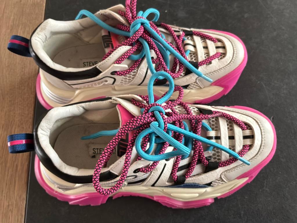 Steve Madden Super Sneakers Maat 37, Ophalen of Verzenden, Nieuw, Overige kleuren, Sneakers of Gympen