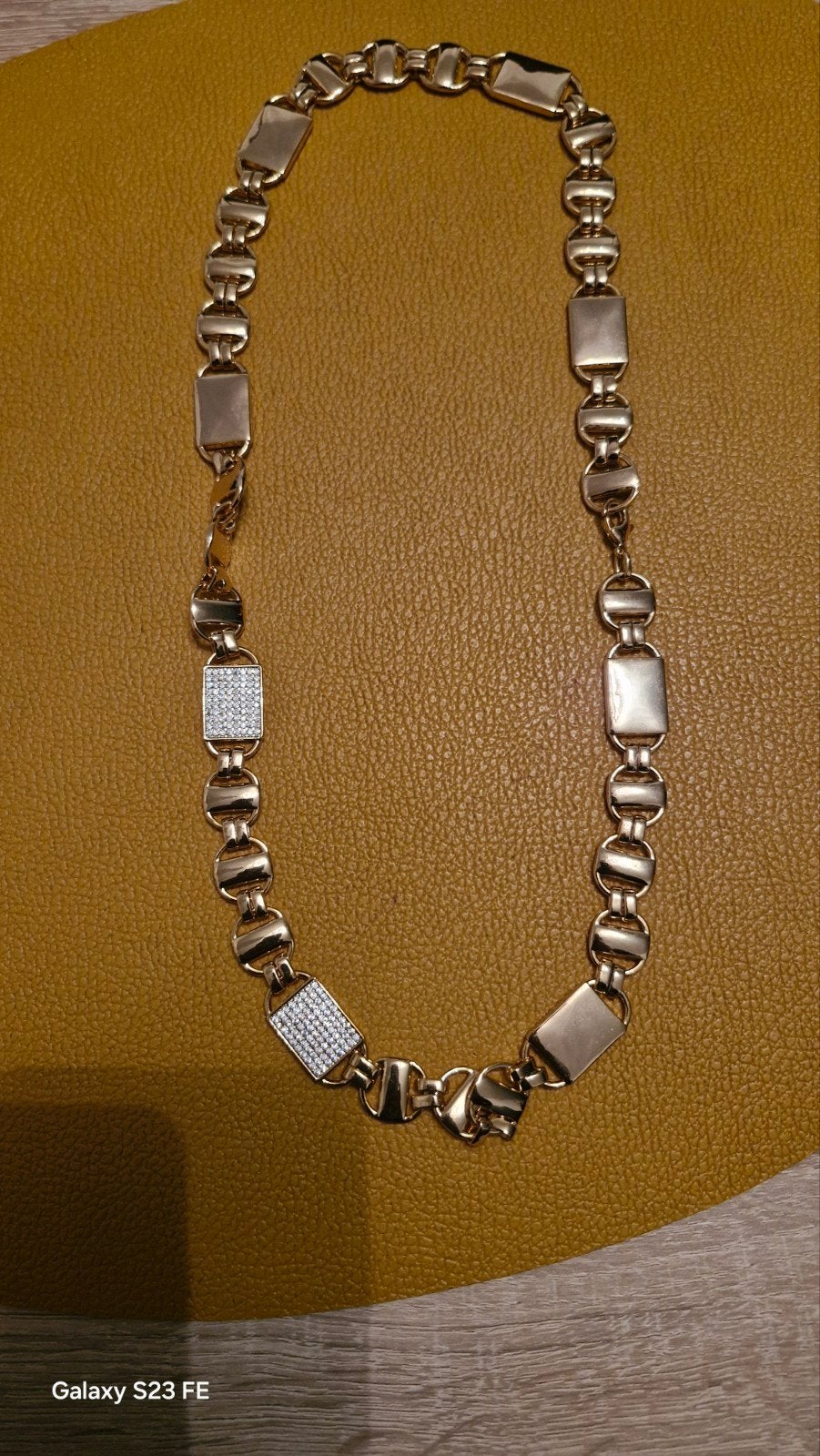 Gouden ketting, Ophalen, Overige materialen, Zo goed als nieuw, Goud