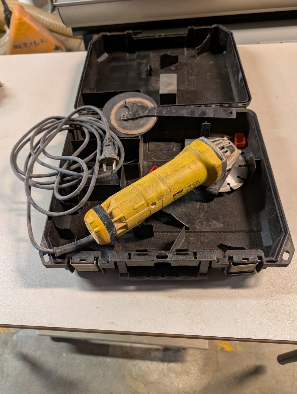 Dewalt DWE 4207-QS slijptol, Gebruikt, Dewalt, ., Haakse handslijpmachine