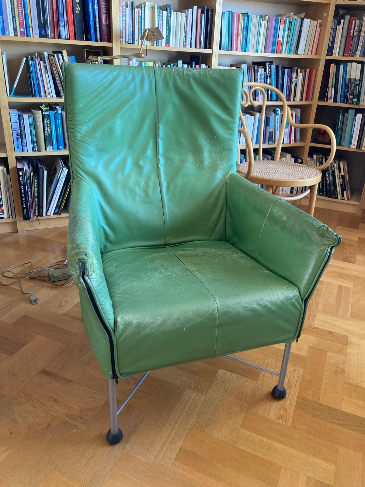 Vintage fauteuil, groen echt leer, Huis en Inrichting, Fauteuils, Ophalen, Gebruikt, Leer