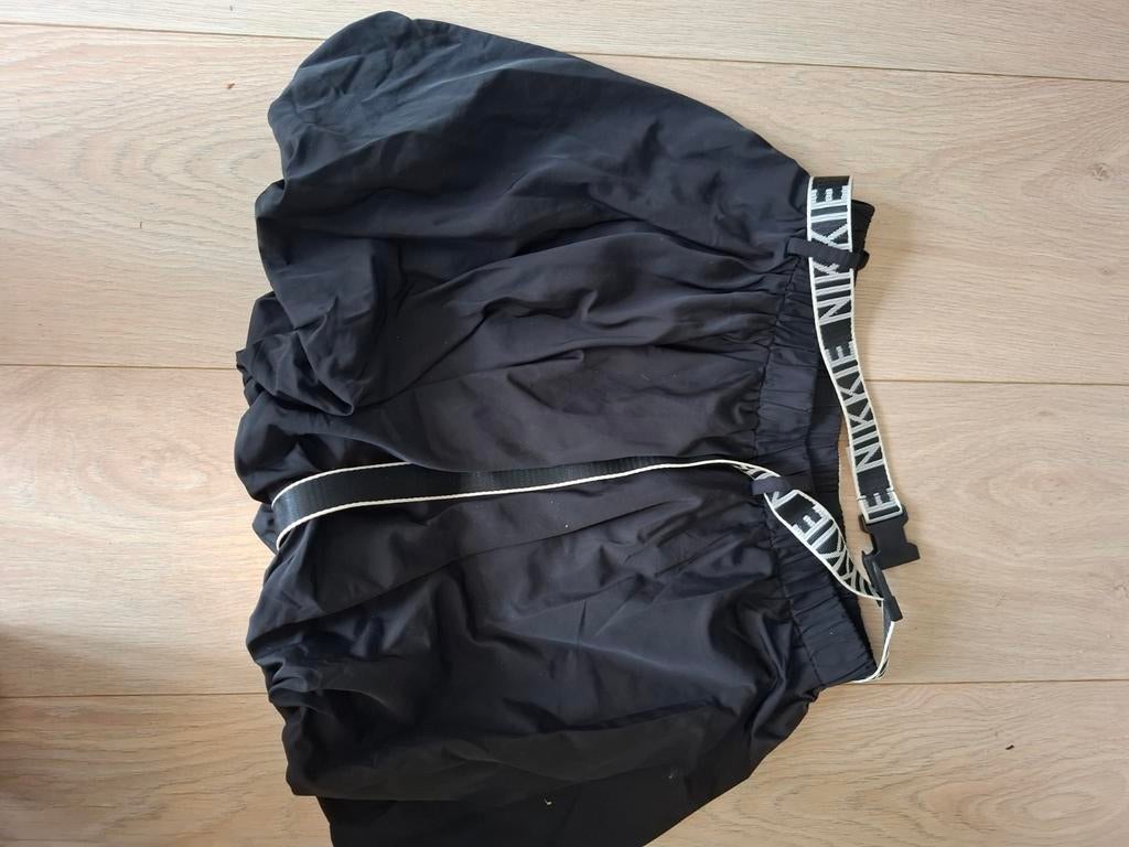 Nikkie Zwarte ballonrok Maat 40, Maat 38/40 (M), Zwart, Ophalen of Verzenden, Zo goed als nieuw