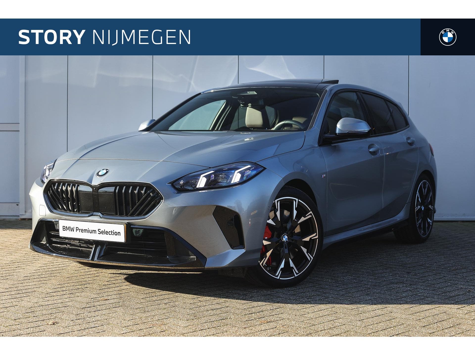 BMW 1 Serie 120 M Sport Automaat / Panoramadak / Sportstoele