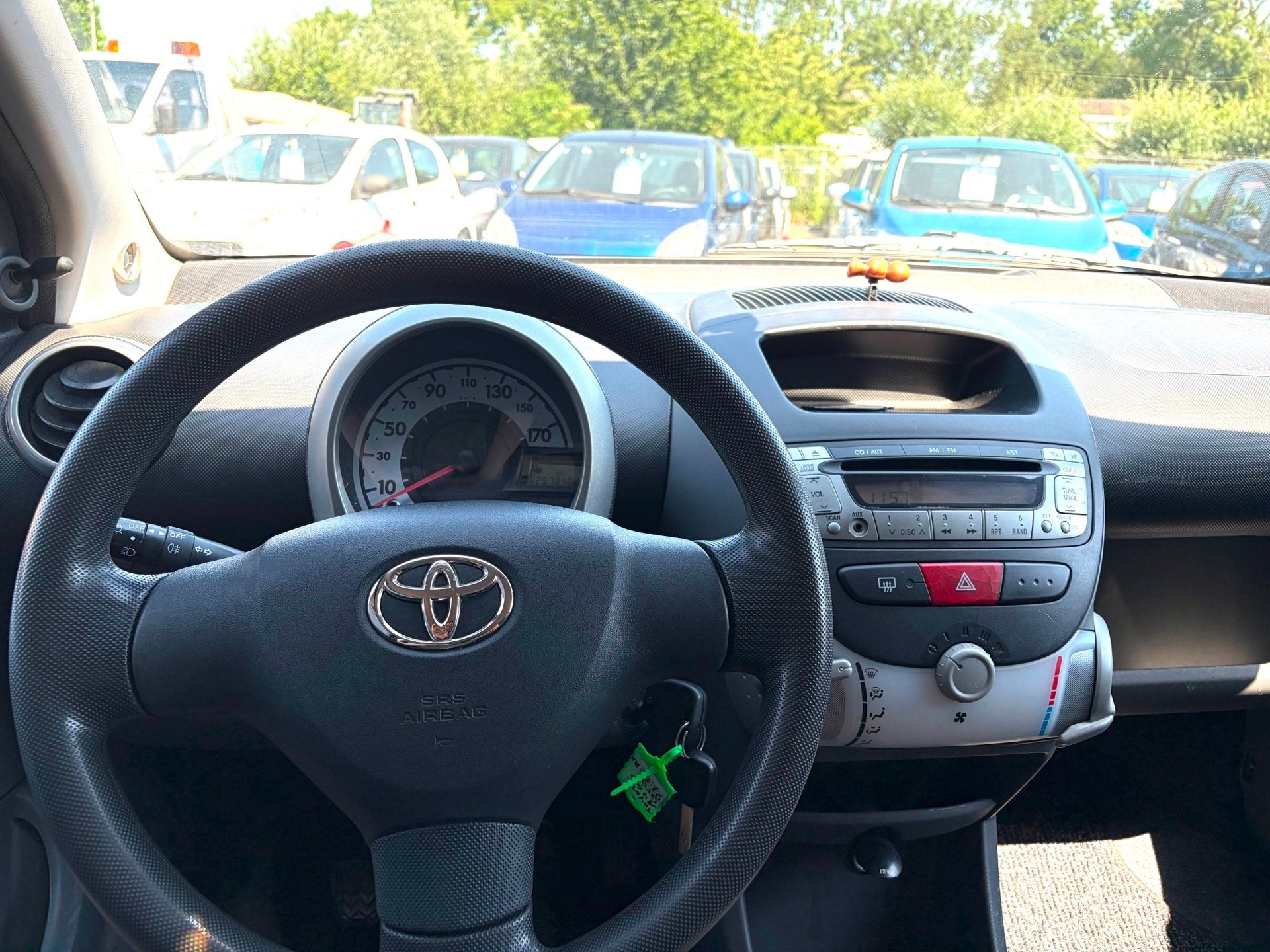 Toyota Aygo 1.0 | 3 Deurs | E - Pakket | Sportvelgen |, Auto's, Voorwielaandrijving, Gebruikt, 4 stoelen, 68 pk