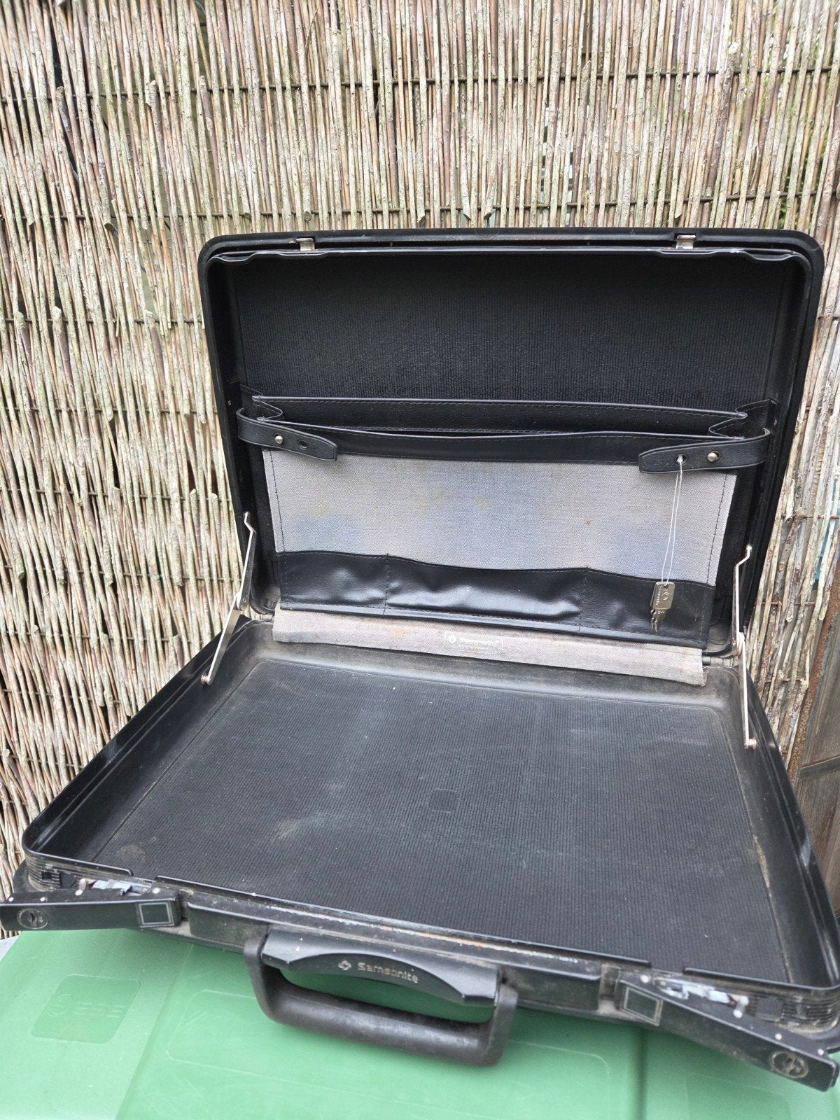 Samsonite attachékoffer met fietsdrager, Ophalen, Gebruikt, 50 tot 60 cm, Hard kunststof