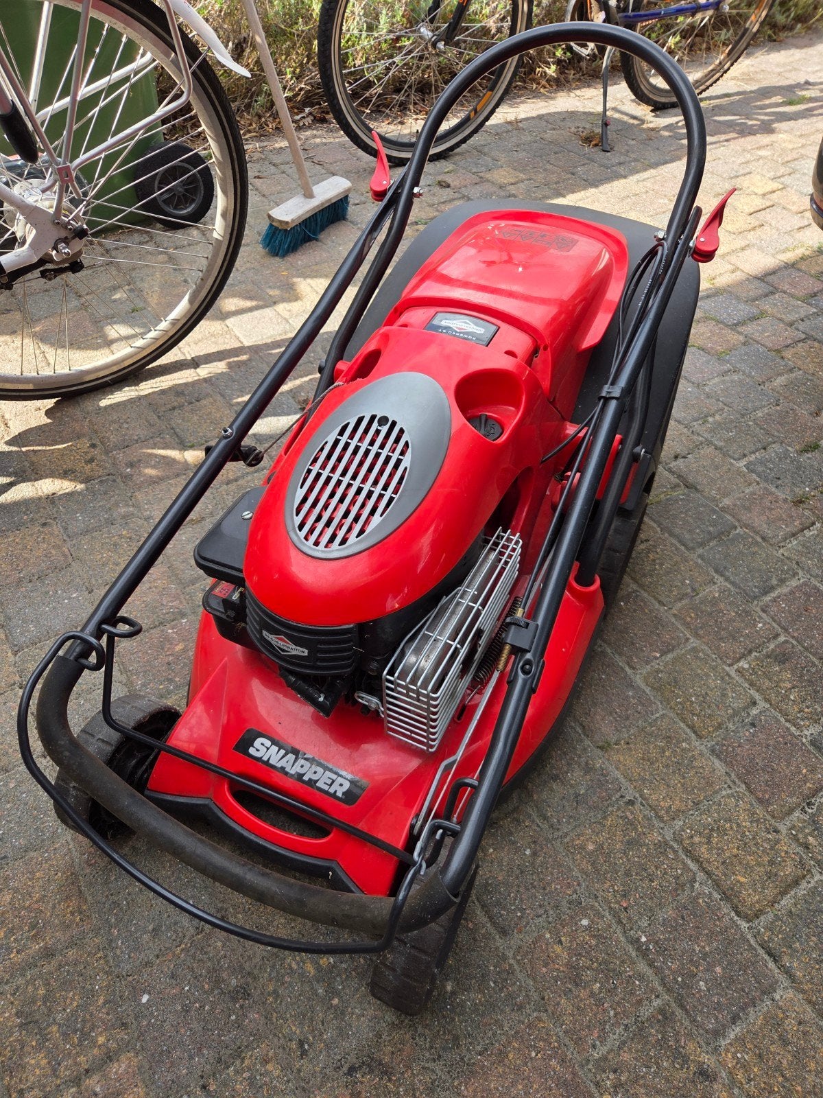 Snapper NX-90V grasmaaier met Briggs & Stratton motor, Ophalen, Gebruikt