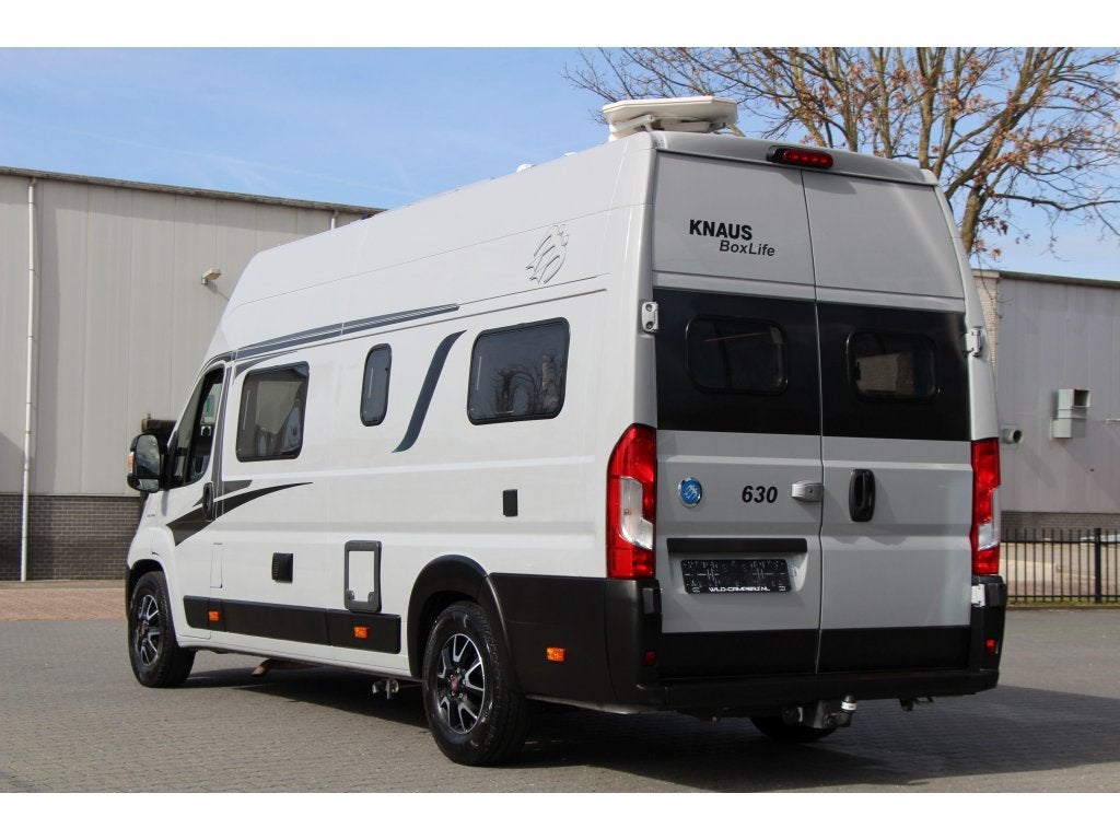 Knaus Boxlife 630 - 140PK 9T AUT - HEFBED - LITHIUM 270AH, Caravans en Kamperen, Campers, Automaat, Ringverwarming, Fiat, Tot en met 2