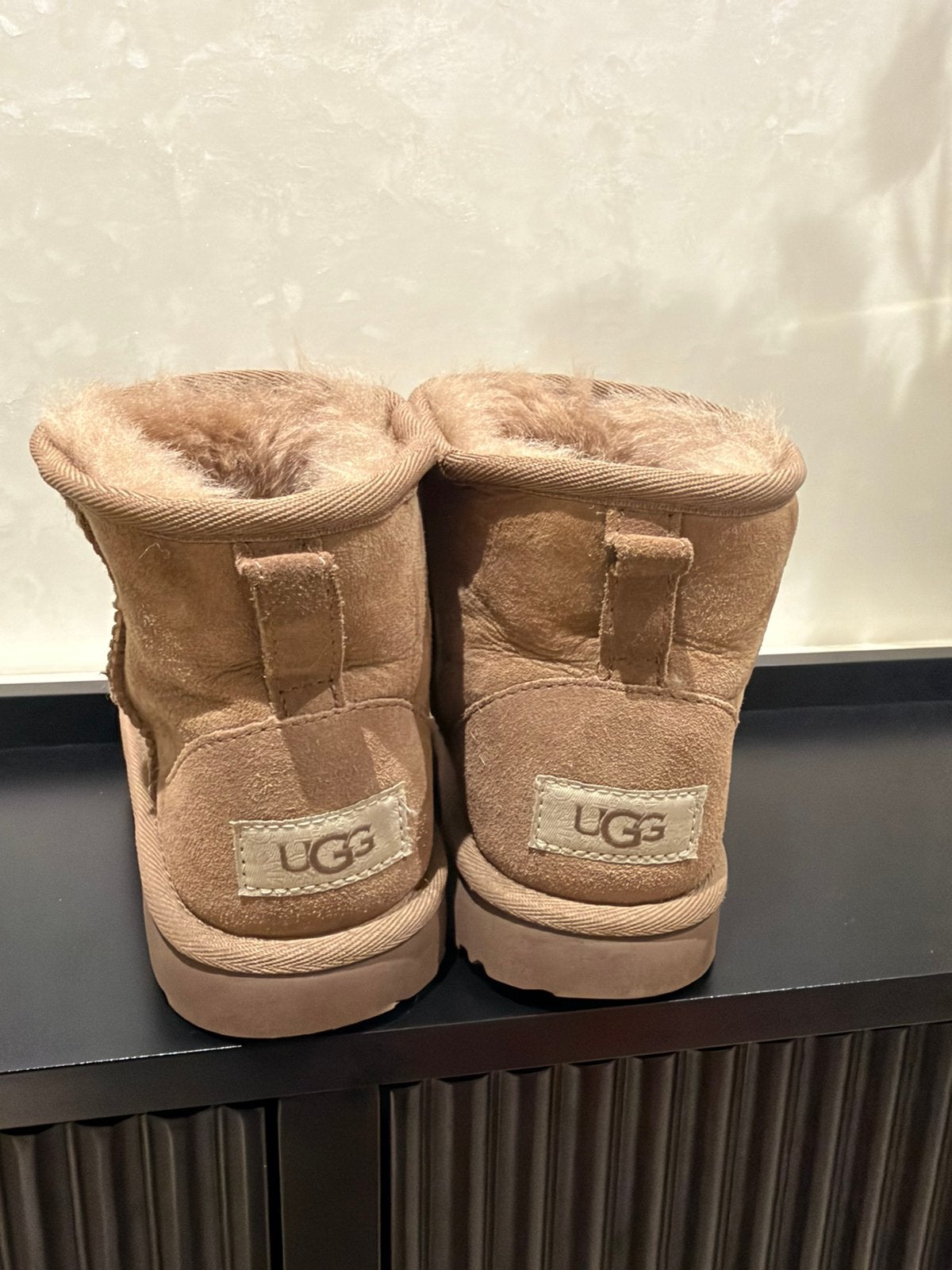 UGG maat 32,5 oudroze origineel, Jongen of Meisje, Ophalen of Verzenden, Laarzen, Zo goed als nieuw