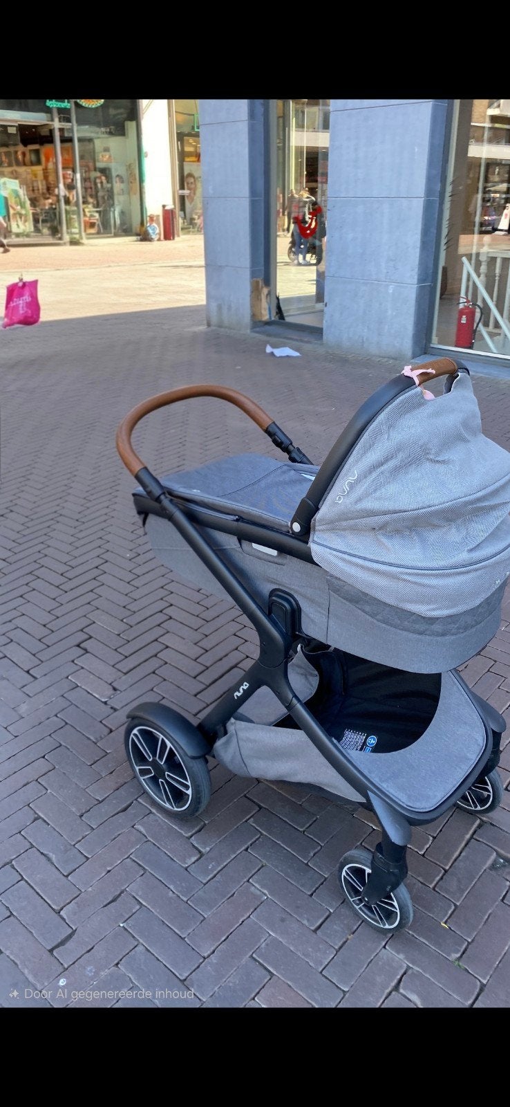 Nuna kinderwagen met reiswieg en zitje., Kinderen en Baby's, Kinderwagens en Combinaties, Zo goed als nieuw, Combiwagen, Met reiswieg