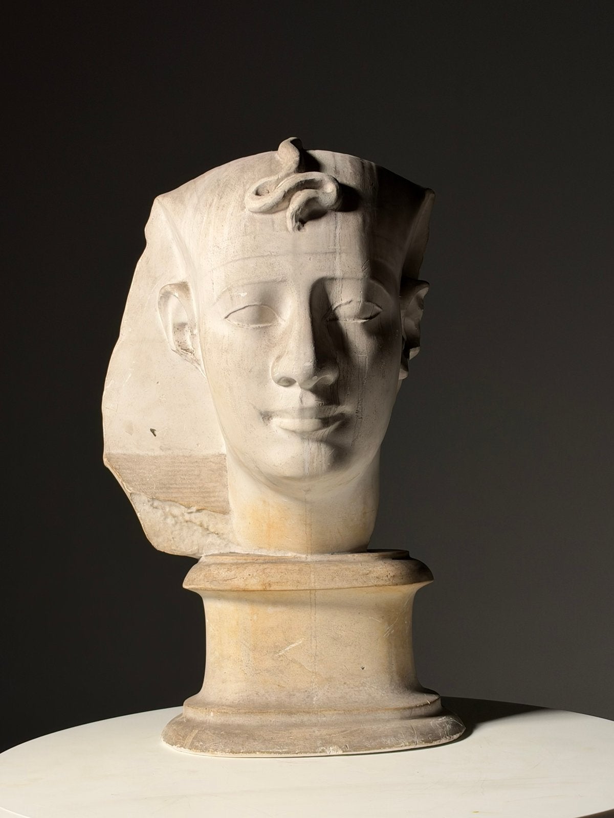 Gipsen buste van Egyptische Farao, Ophalen, Zo goed als nieuw