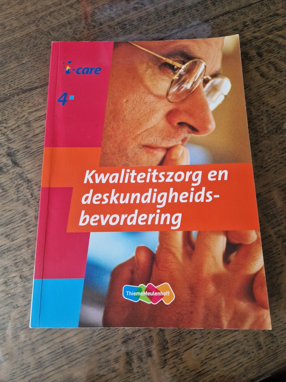 i-care 4: Kwaliteitszorg en deskundigheidsbevordering, Ophalen of Verzenden, Zo goed als nieuw, MBO, Nienke Lokhorst,