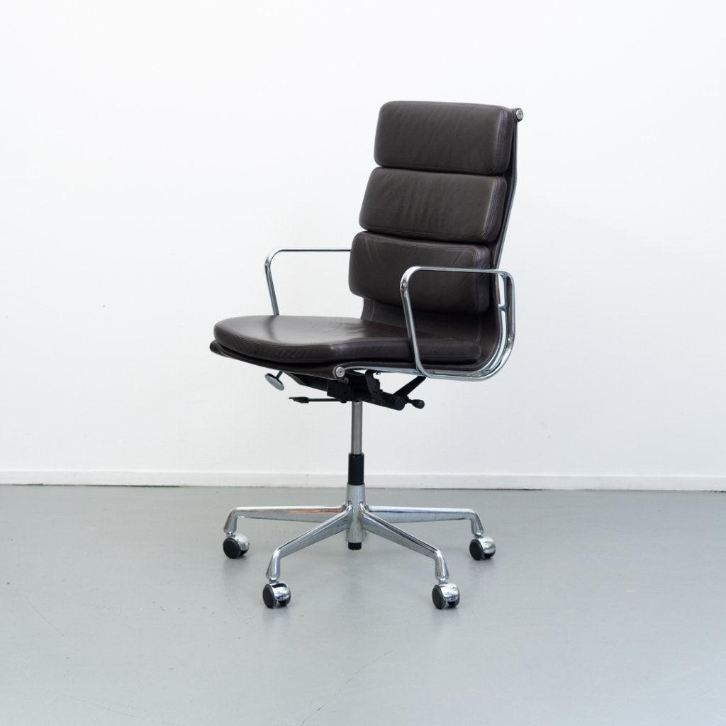4x Vitra Eames EA219 Bureaustoel Softpad Zwart - Chroom, Huis en Inrichting, Bureaustoelen, Niet ingevuld, Bruin, Niet ingevuld
