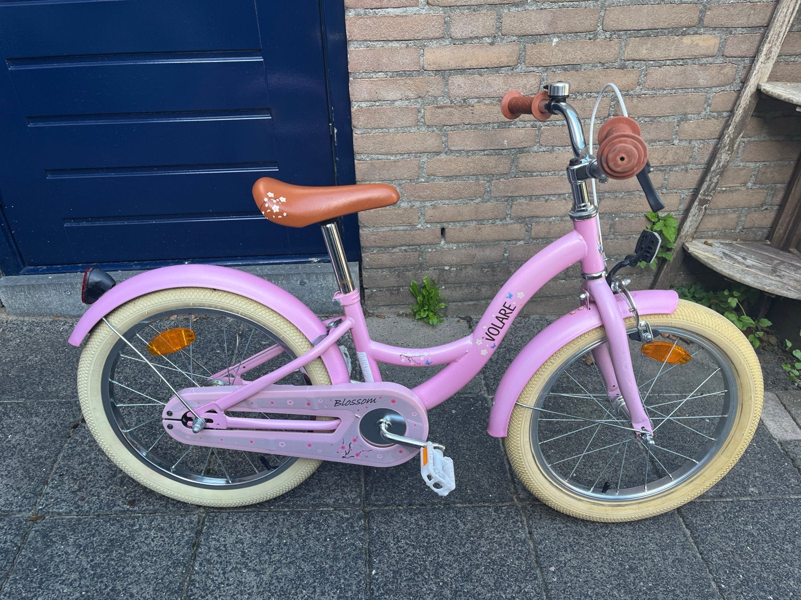 Roze Volare kinderfiets 18 inch, Ophalen, Gebruikt, Terugtraprem, 16 tot 20 inch