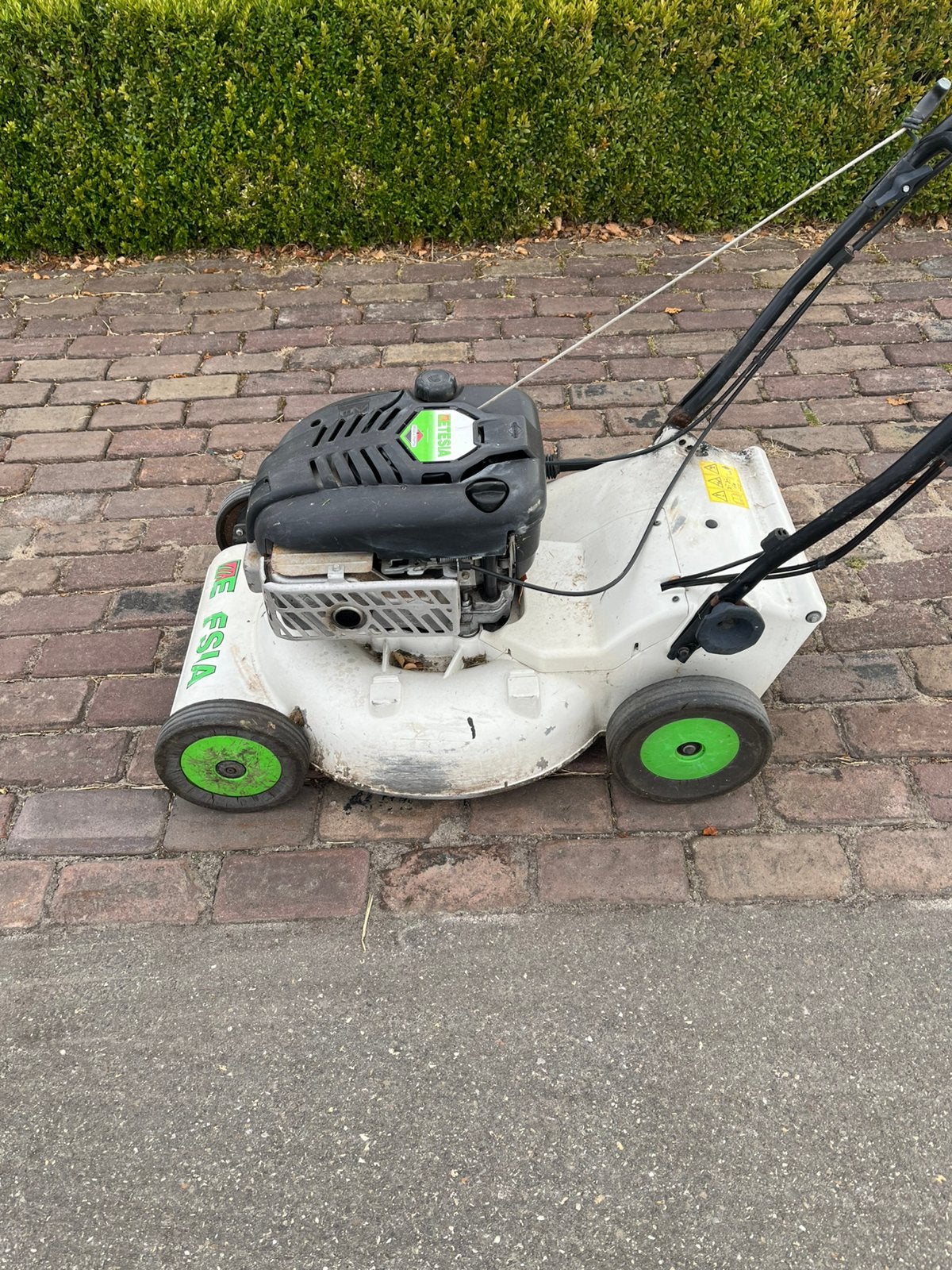 Etesia motormaaier, Ophalen, Cirkelmaaier, Gebruikt, Benzine-grasmaaier
