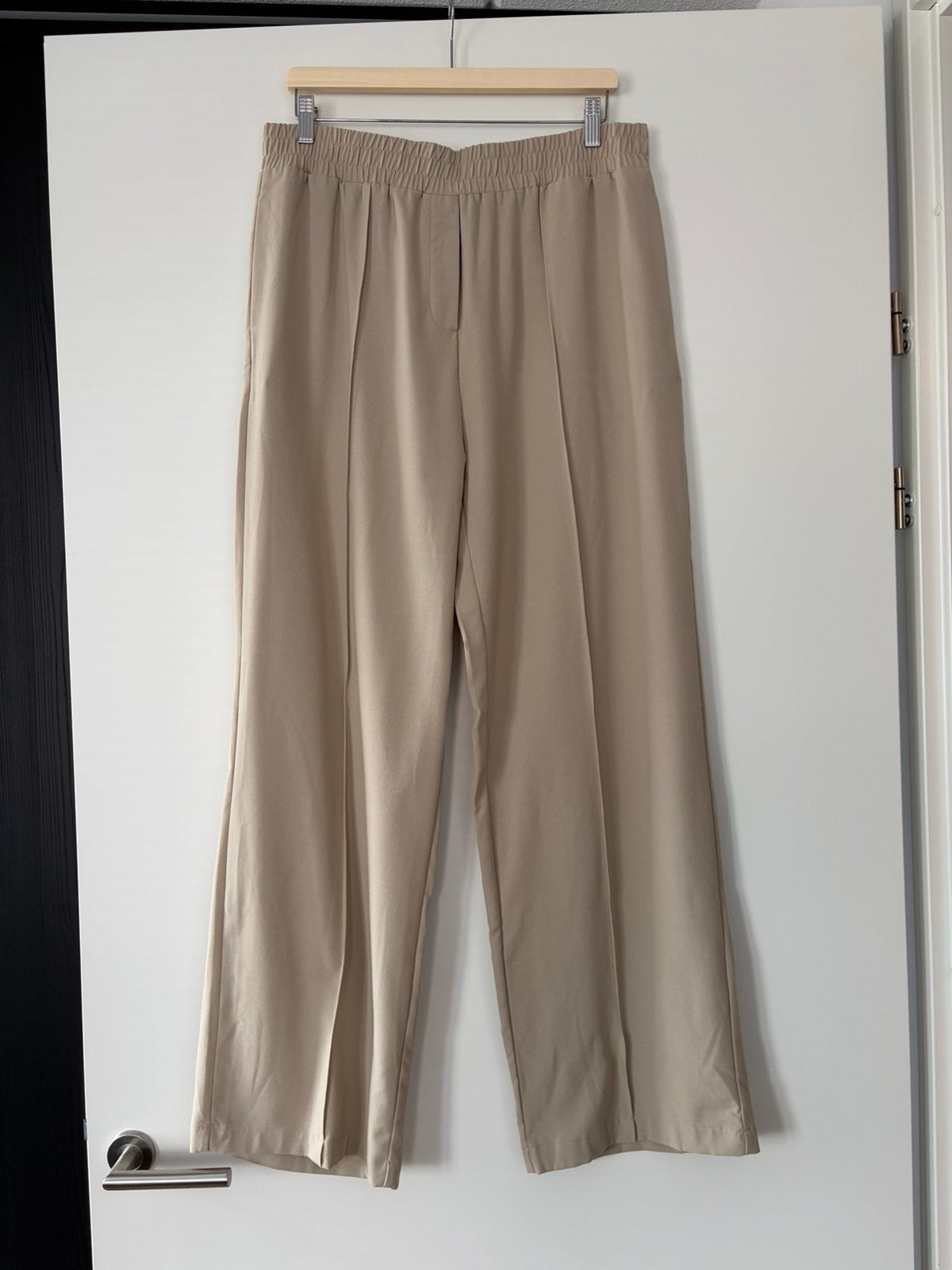 Broek Norah beige maat 44, Verzenden, Beige, Maat 42/44 (L), Zo goed als nieuw