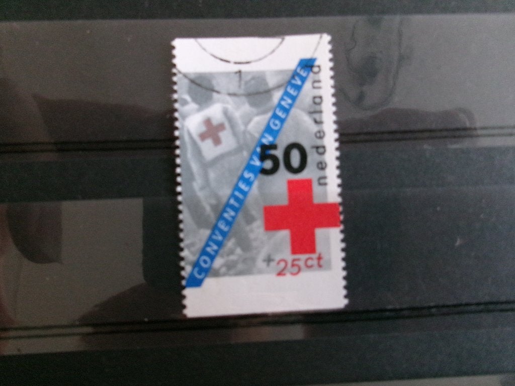 1983 - rode kruis 50 + 25 twee zijden ongetand (10b), Postzegels en Munten, Ophalen of Verzenden, Gestempeld
