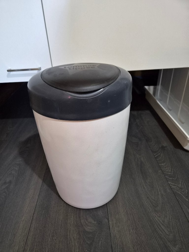 Tommee Tippee luieremmer met navulling, Ophalen, Zo goed als nieuw