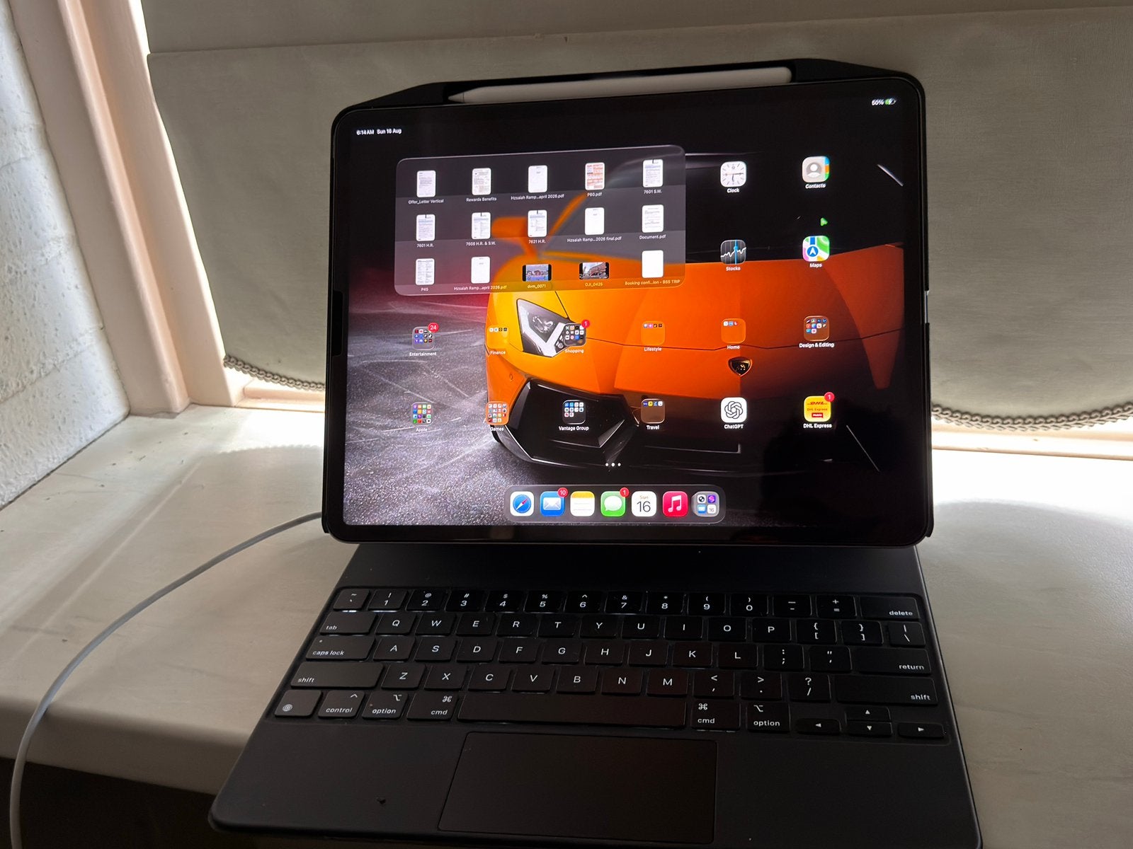Ipad Pro 12.9 inch 6th Generation with magic keyboard/pencil, Computers en Software, Ophalen, Zo goed als nieuw, 12 inch, Apple iPad