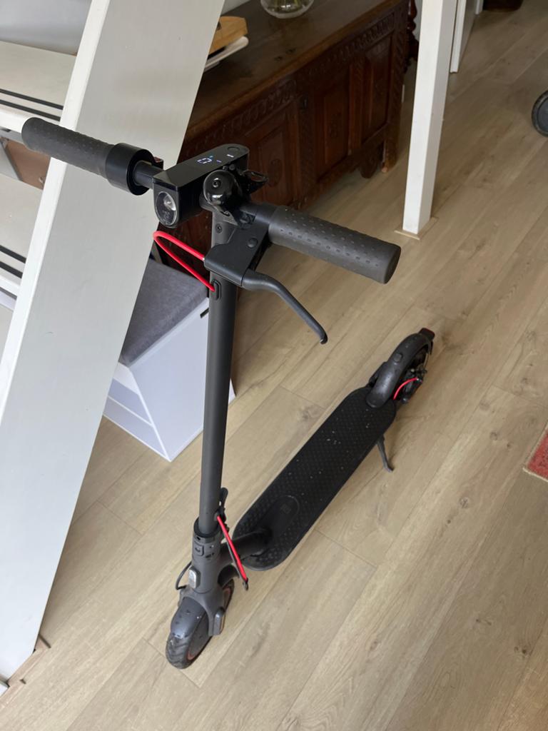 Xiaomi Mi Elektrische Scooter, Fietsen en Brommers, Fietsaccessoires | Fietskleding, Zo goed als nieuw, Dames, Ophalen