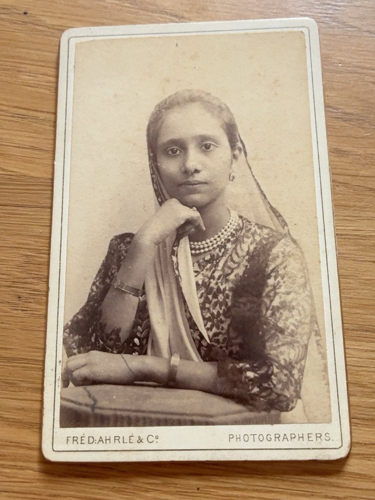 Antieke CDV foto India Bombay Fred Ahrlé ca. 1890, Gebruikt, Verzenden, Foto, Voor 1940