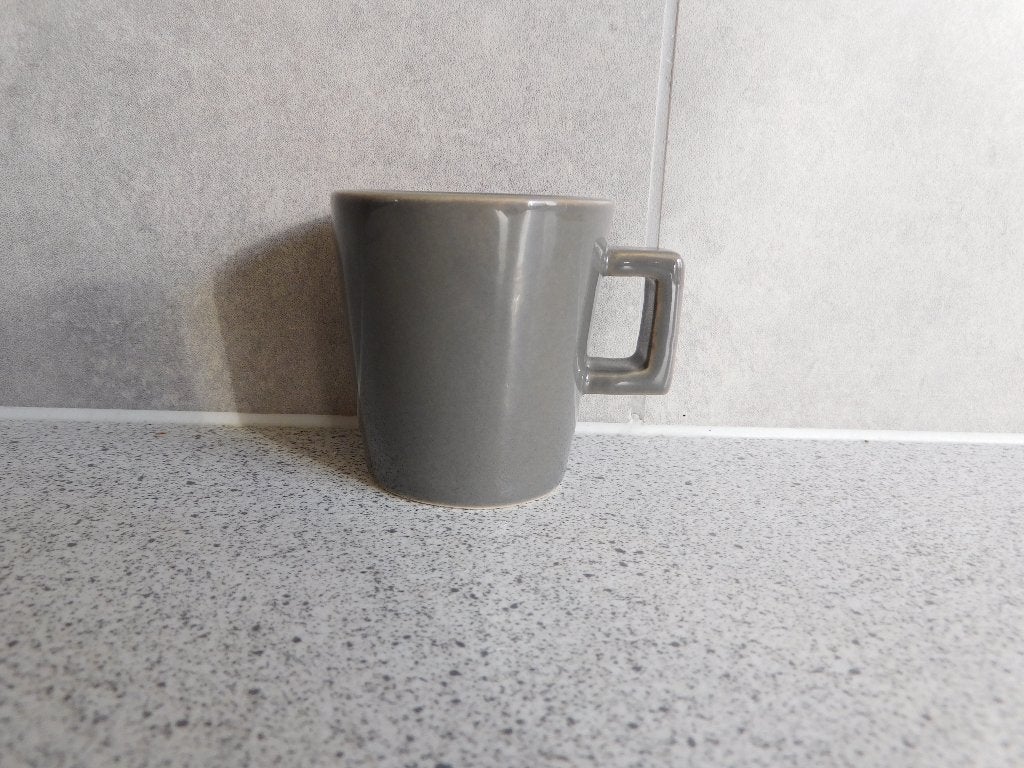 Mok Espresso Dik Grijs Fairtrade Piet Hein Eek, Overige merken, Ophalen of Verzenden, Zo goed als nieuw, Overige stijlen