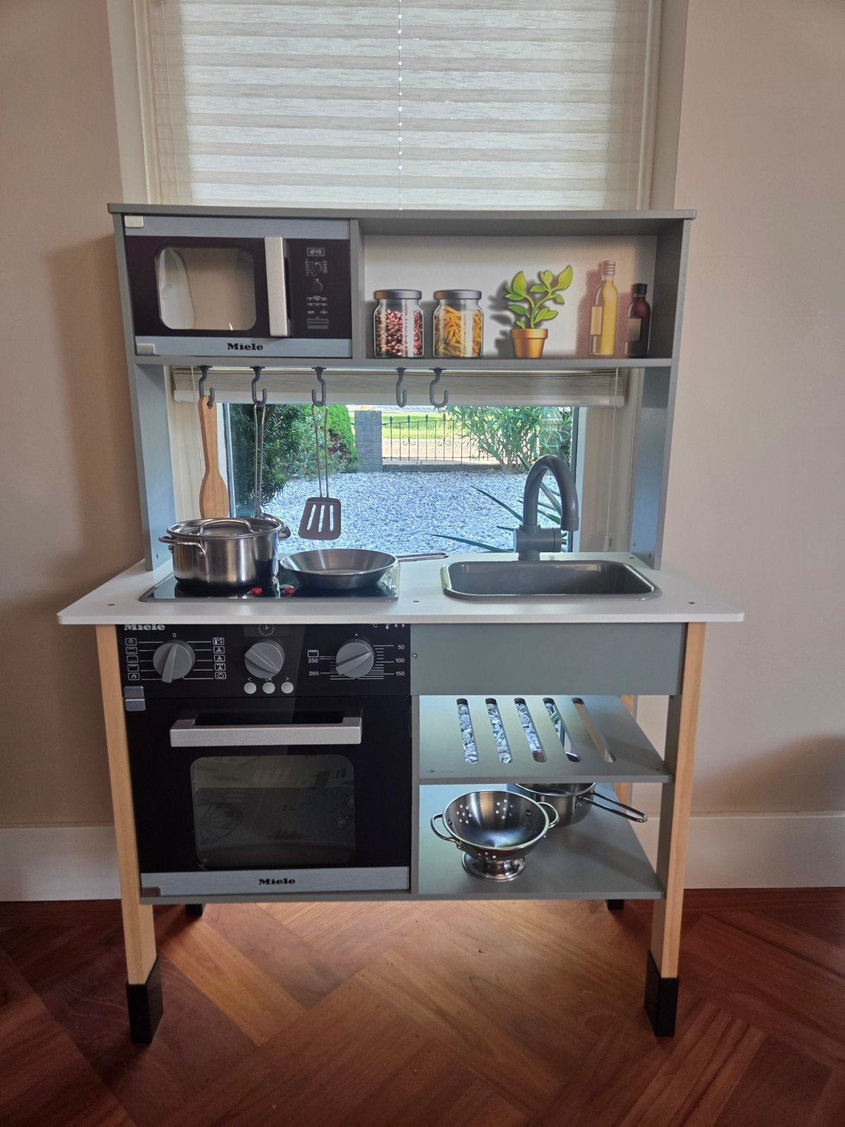 Miele speelkeuken met accessoires, Ophalen, Zo goed als nieuw, Knutselen, Met licht