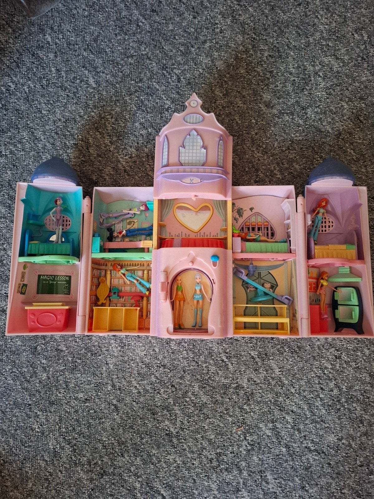 Winx Club Alfea School Kasteel Speelset, Ophalen, Gebruikt, Overige typen