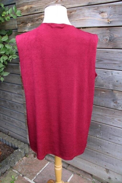 Top donkerrood Magna mt 48/50 Vaste prijs OPRUIMING, Maat 46/48 (XL) of groter, Ophalen of Verzenden, Magna, Zonder mouw