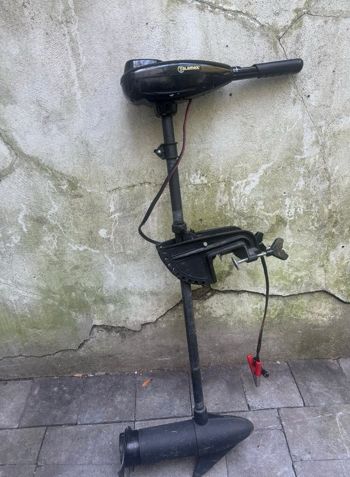 Talamex 58 Lbs elektrische buitenboordmotor met accu en lade, Ophalen, Gebruikt, Motor en Techniek, Zeilboot of Motorboot