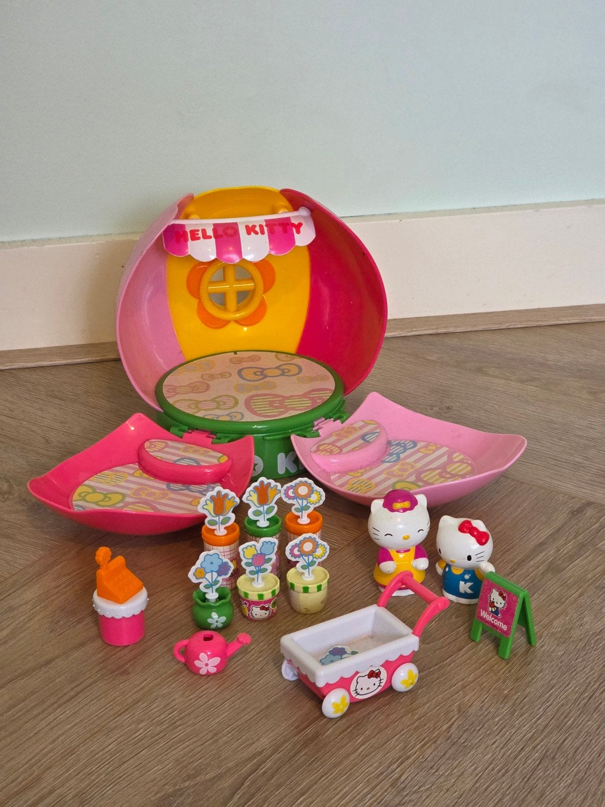Hello Kitty Speelhuisje met Accessoires, Ophalen of Verzenden, Zo goed als nieuw, Jongen of Meisje