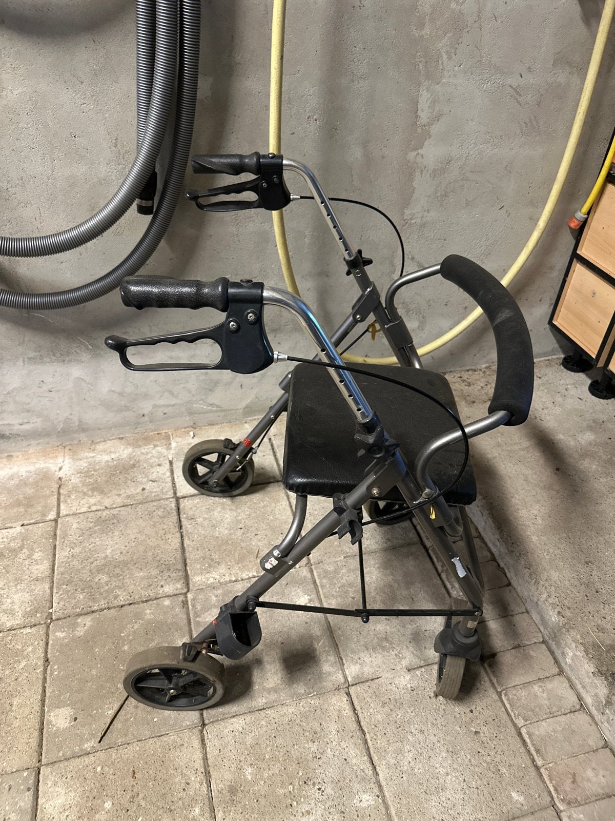 Rollator, Ophalen, Gebruikt