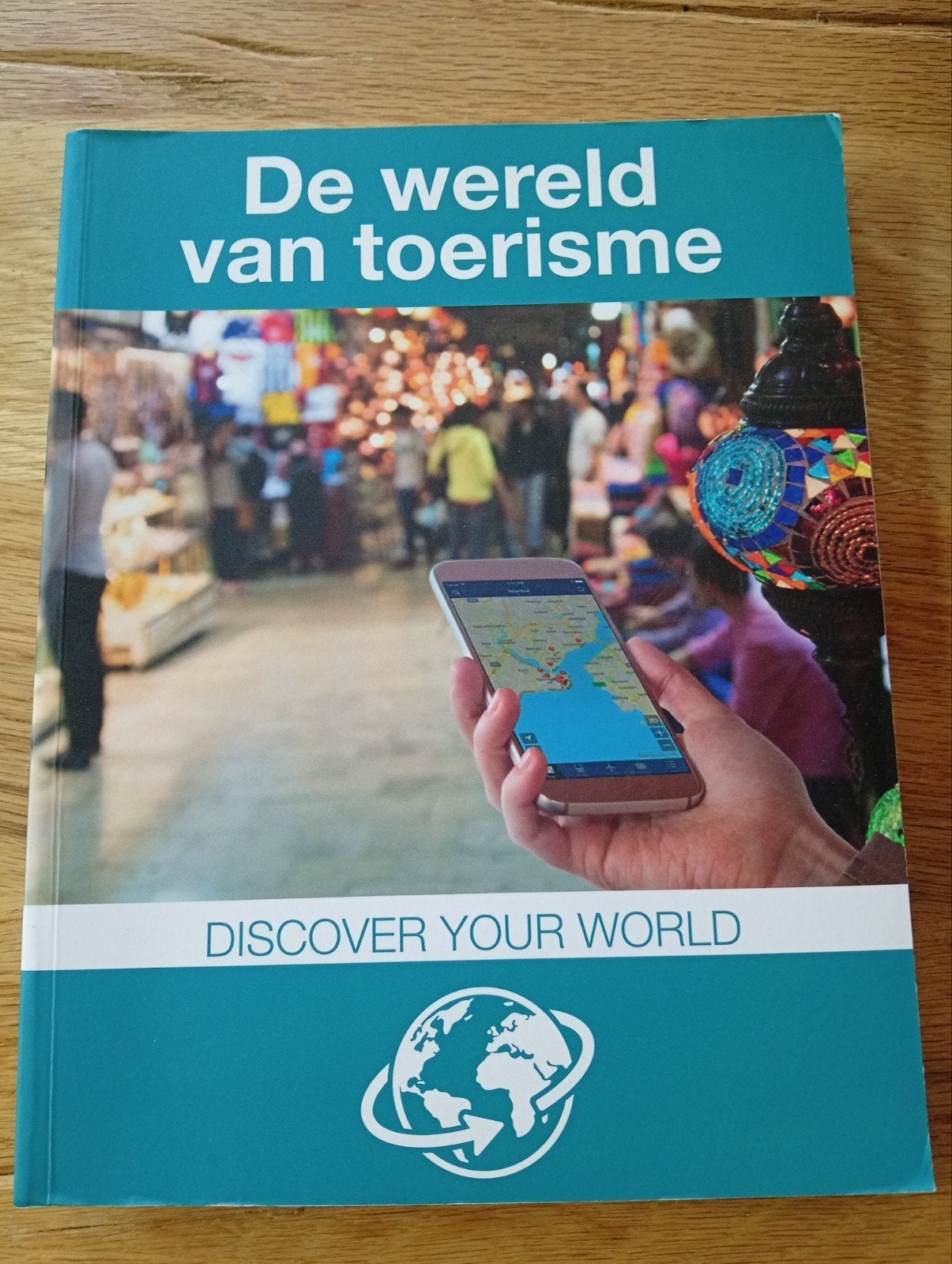 De wereld van toerisme - Studieboek Toerisme, Mechteld Moons, Han Boers, Ton Giebings, Eugenio van Maanen, Zo goed als nieuw, Gamma
