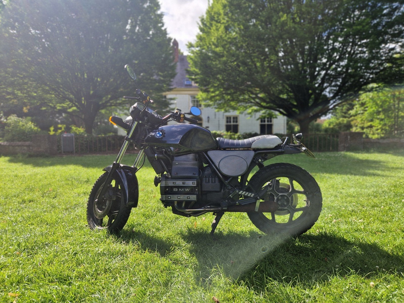 BMW K75 Scrambler Cafe Racer uit 1992 met extra onderdelen