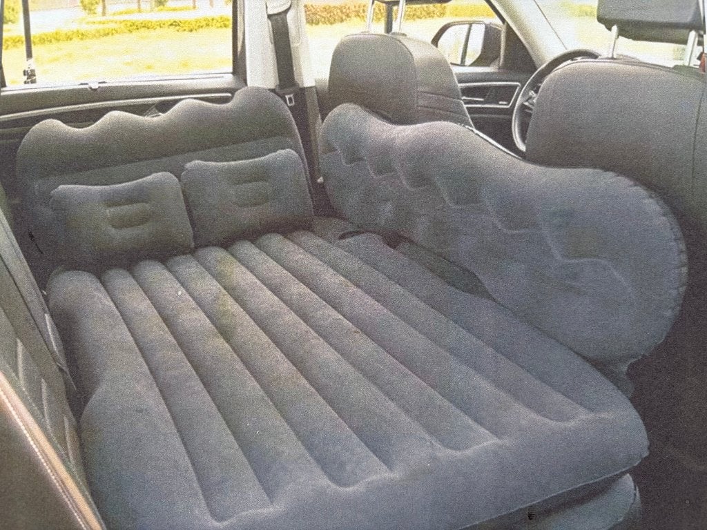 Luchtbed voor in de auto, achterbank verbreder, opblaasbed, Ophalen of Verzenden, Zo goed als nieuw