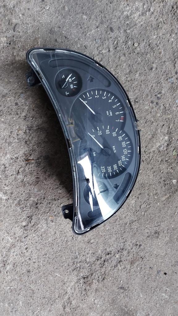 Tellerklok Opel Corsa C model, Ophalen of Verzenden
