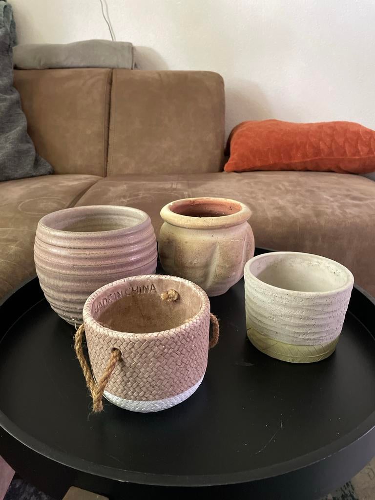 Set van 4 diverse bloempotten, Tuin en Terras, Bloempotten, Gebruikt, Aardewerk, Binnen, Balkon, Tuin, Minder dan 40 cm, Minder dan 25 cm