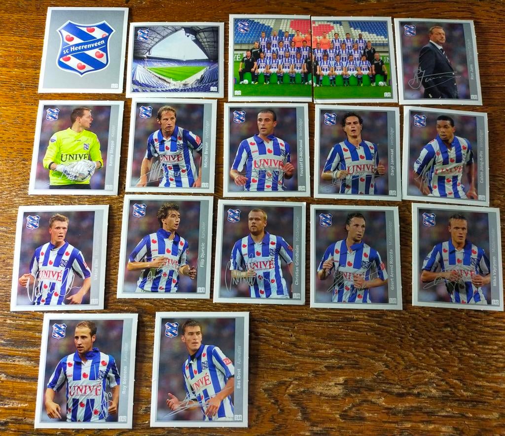 SC Heerenveen 69 stickers van verschillende seizoenen, Ophalen of Verzenden, Zo goed als nieuw, Overige binnenlandse clubs, Poster, Plaatje of Sticker
