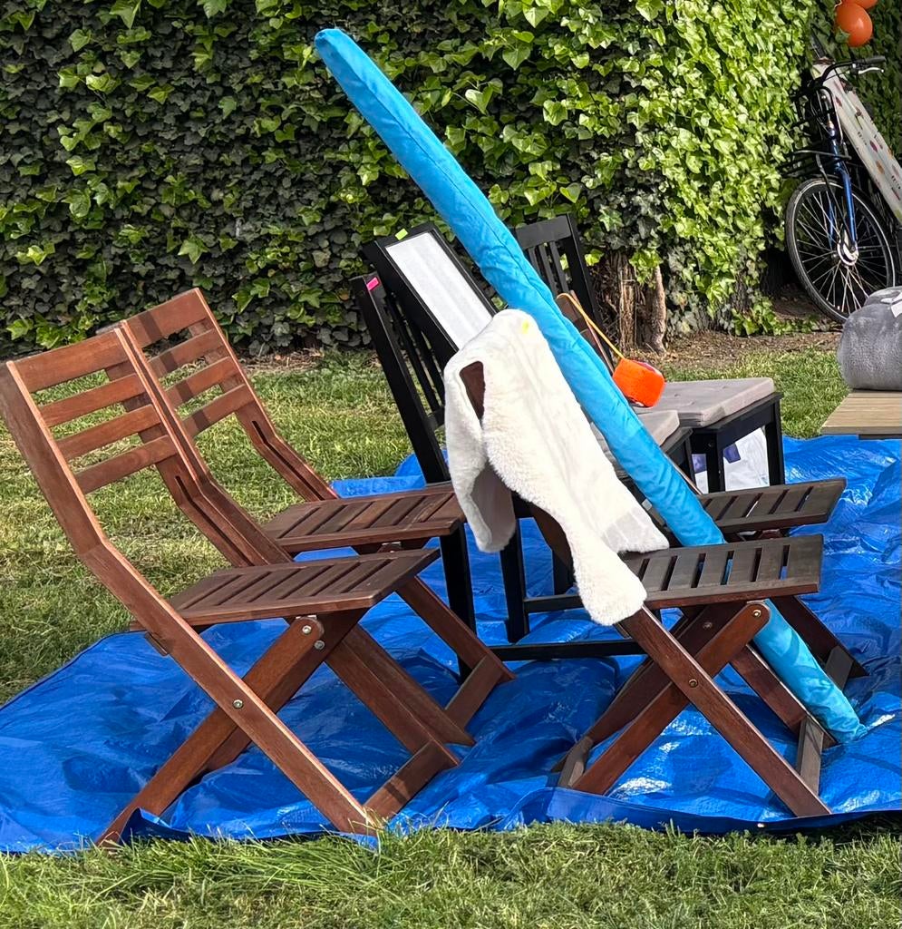 4 houten tuinstoelen, Ophalen, Gebruikt, Hout