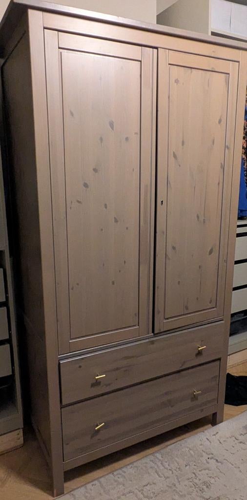 Grijze Hemnes kledingkast, 100 tot 150 cm, Grenenhout, Scandinavisch, Zo goed als nieuw