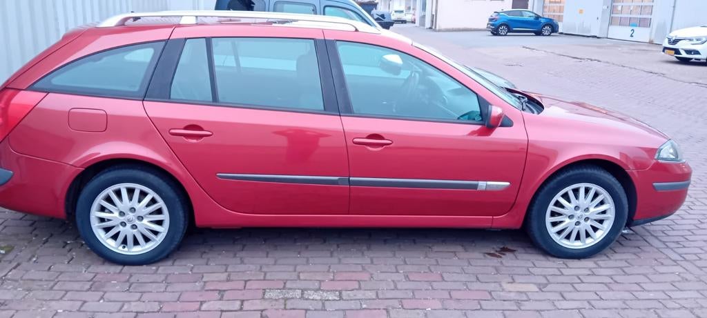 Renault  laguna, Ophalen