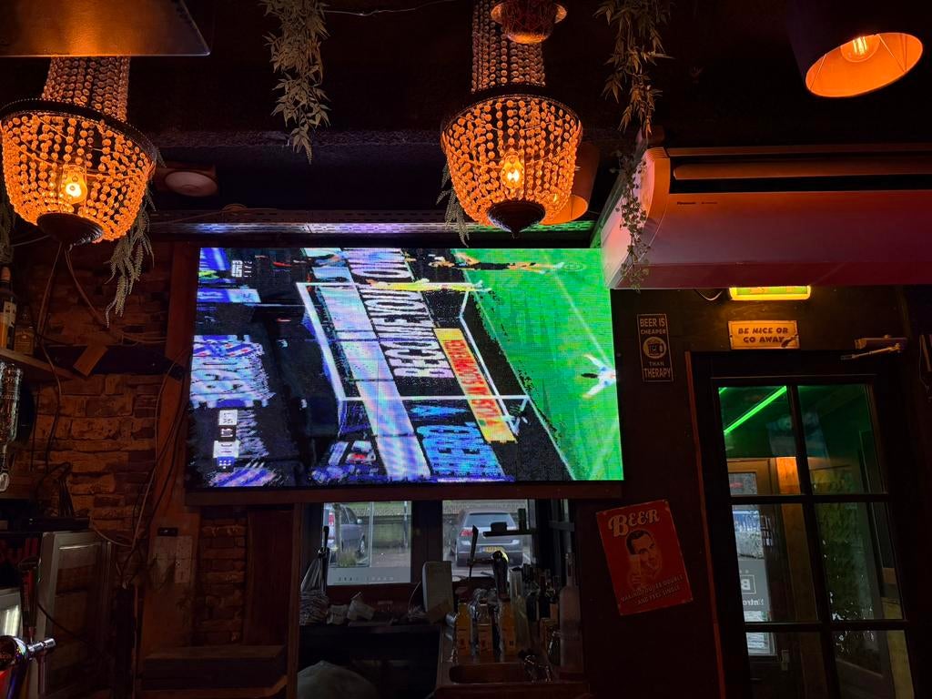 Led scherm P3.9 - “80inch 1000nits helderheid, Ophalen, Zo goed als nieuw, Video
