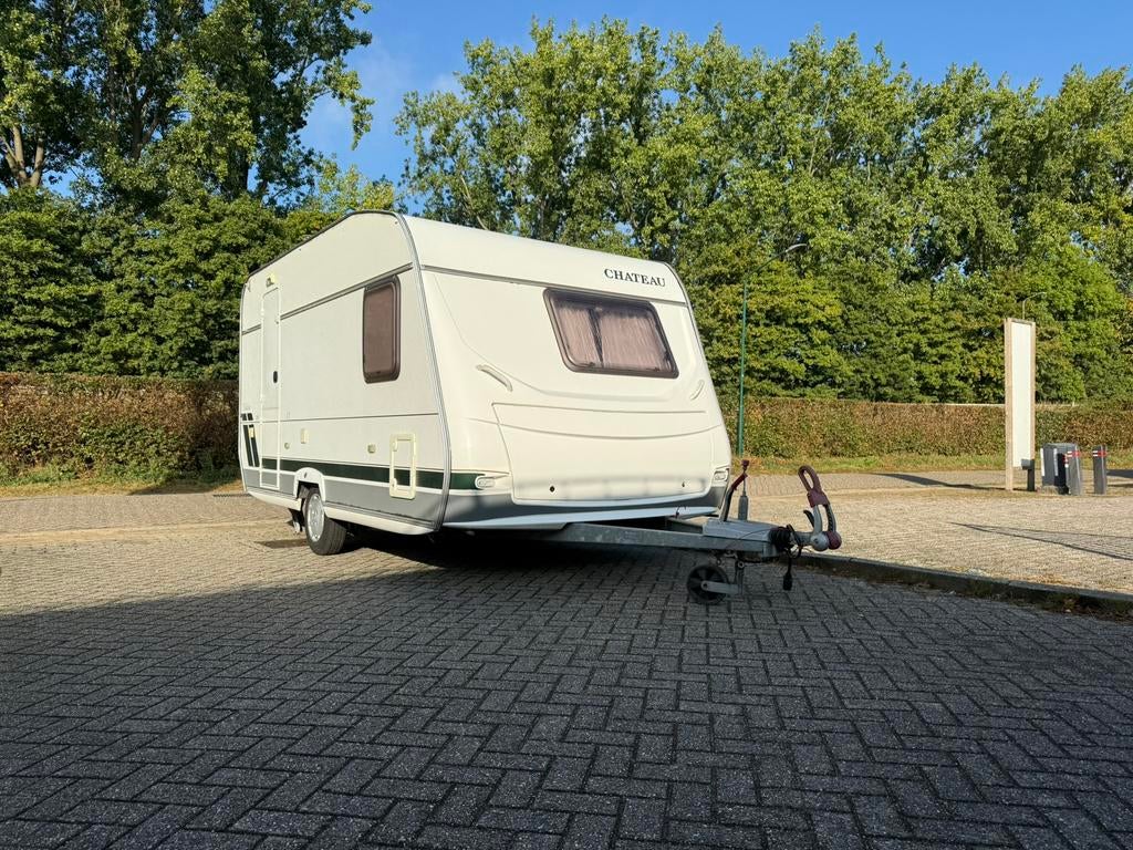 Chateau Calista 390 CT 2002, Caravans en Kamperen, Caravans, Bedrijf, tot en met 4, 750 - 1000 kg, Treinzit, Chateau, Frans bed