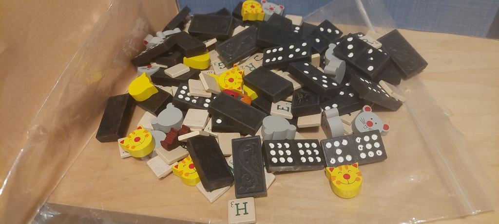 Houtjes scrabble blokjes om te knutselen?, Hobby en Vrije tijd, Knutselen, Ophalen of Verzenden